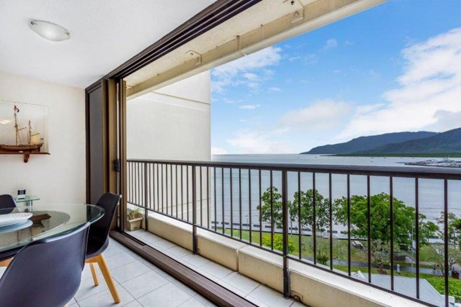 Cairns Ocean View Apartment In Aquarius Exterior foto